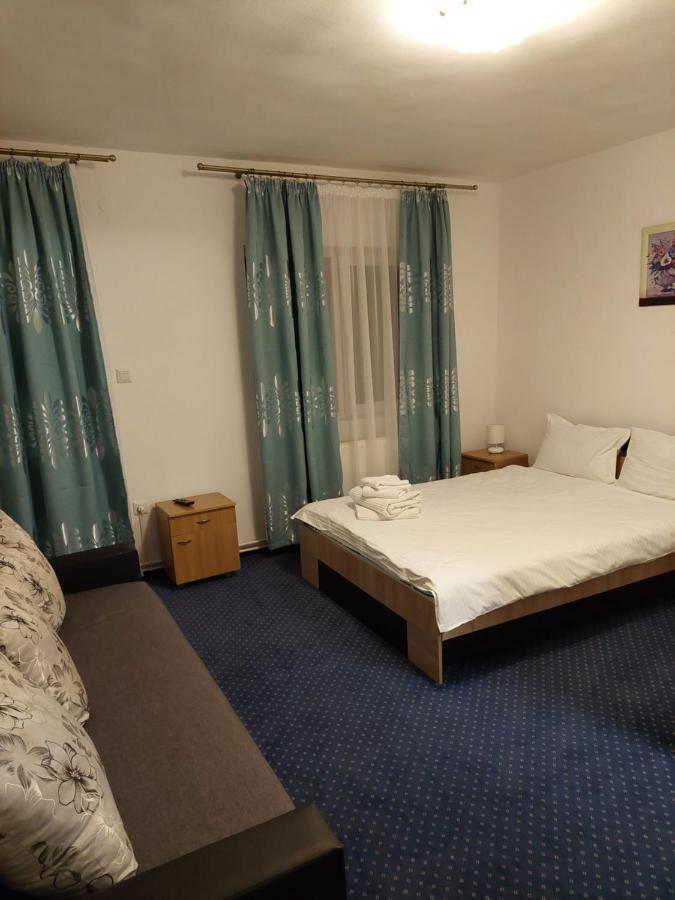 阿祖加纳旅馆酒店 外观 照片