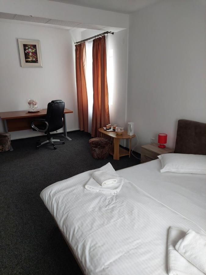阿祖加纳旅馆酒店 外观 照片